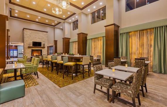 Hampton Inn & Suites