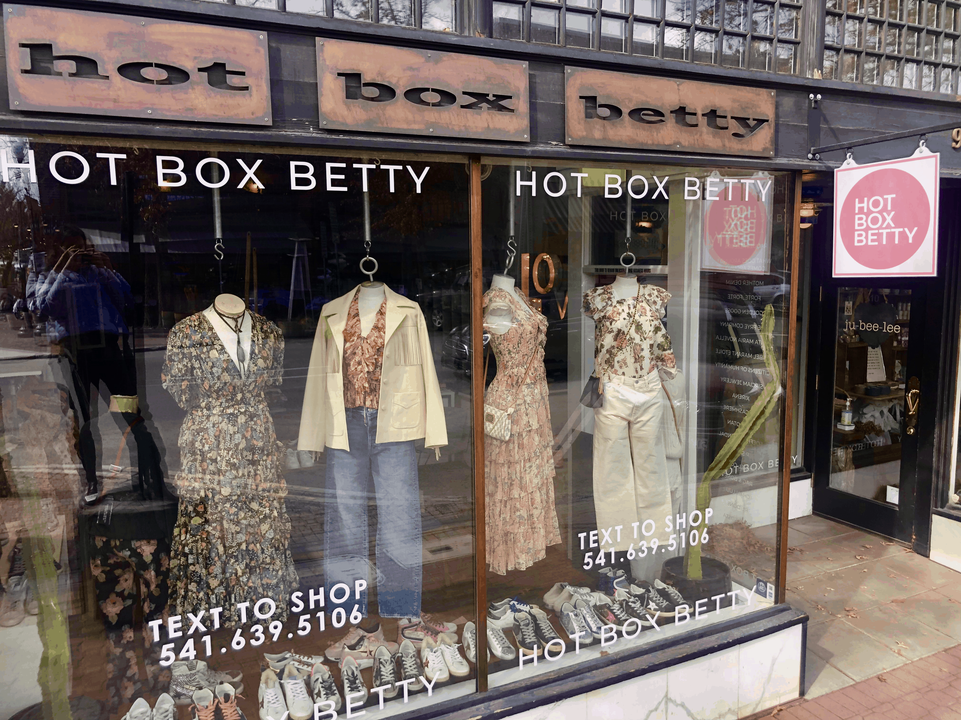 HOT BOX BETTY